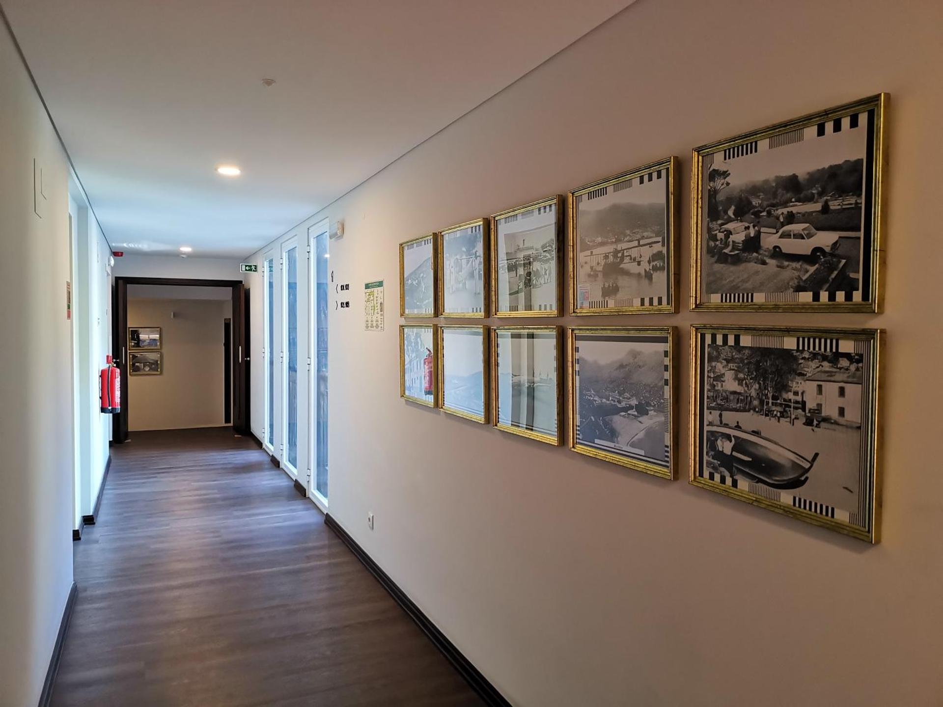 Santa Cruz Village Hotel