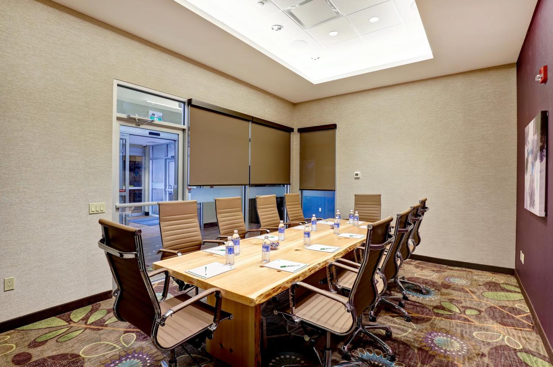 Meeting/conference room