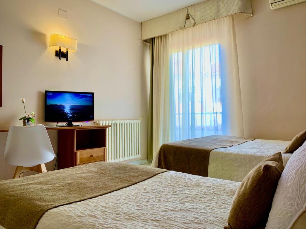 Triple Room with Balcony