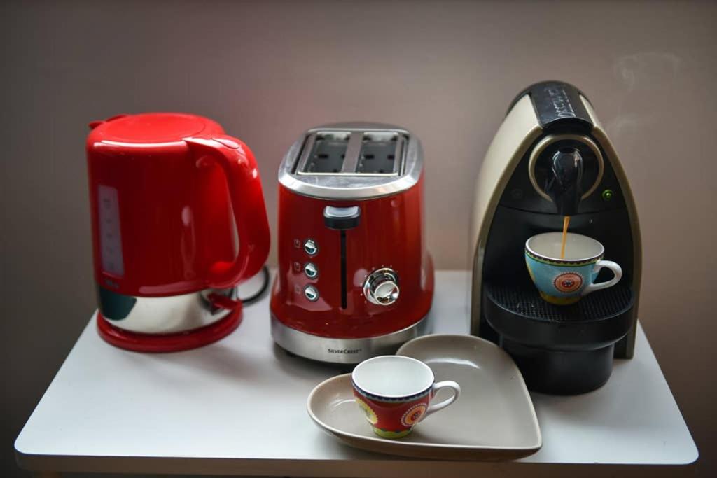 Coffee/tea facilities