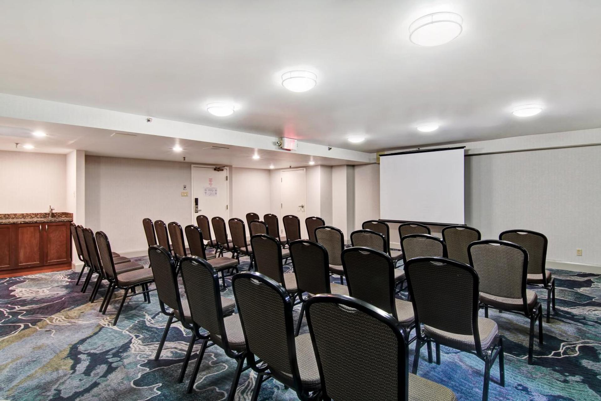 Meeting/conference room