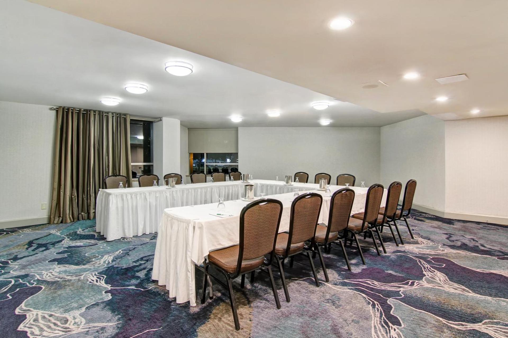 Meeting/conference room