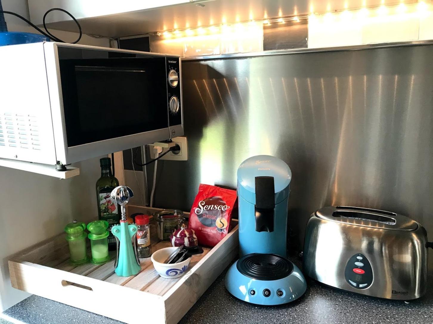 Coffee/tea facilities