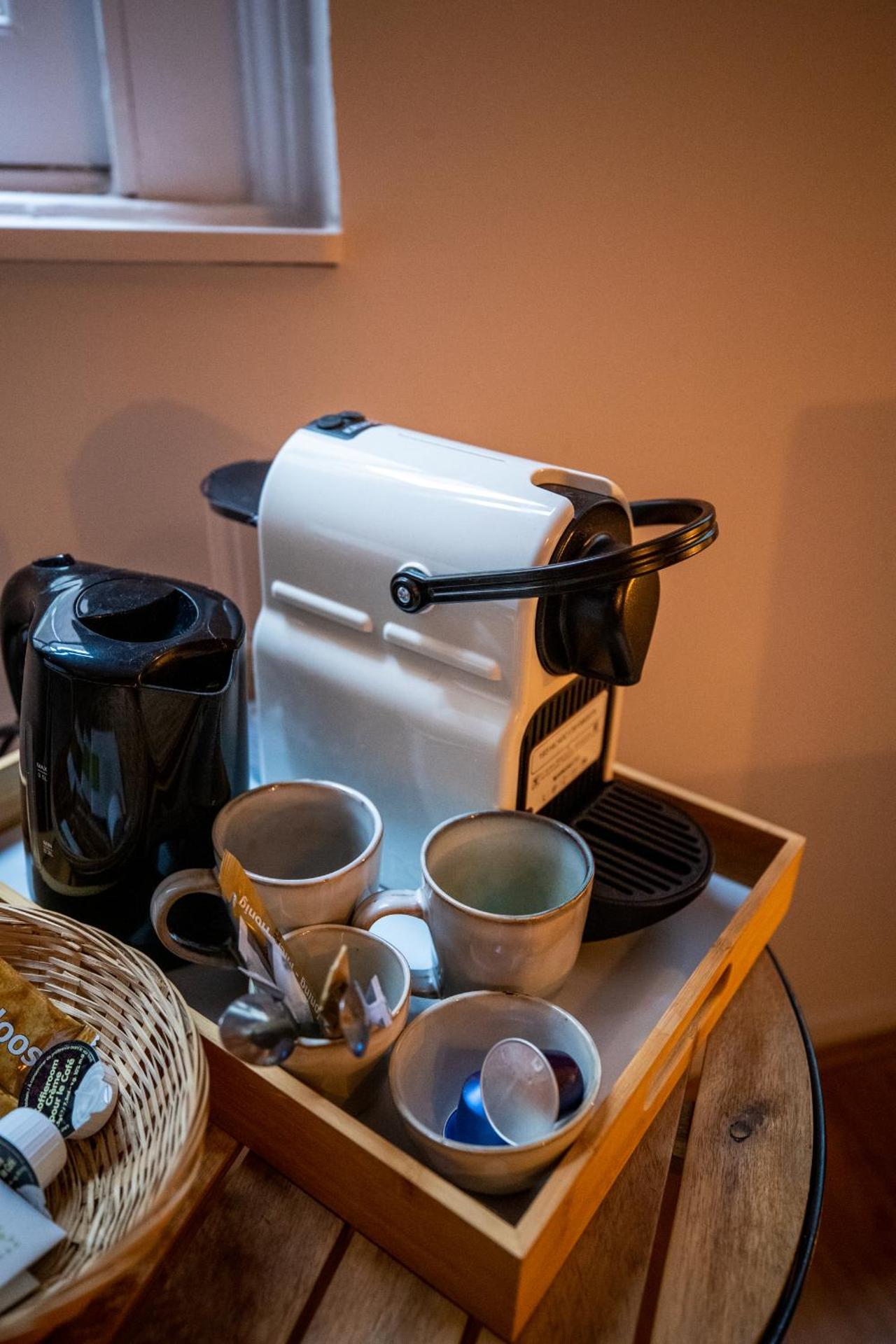 Coffee/tea facilities