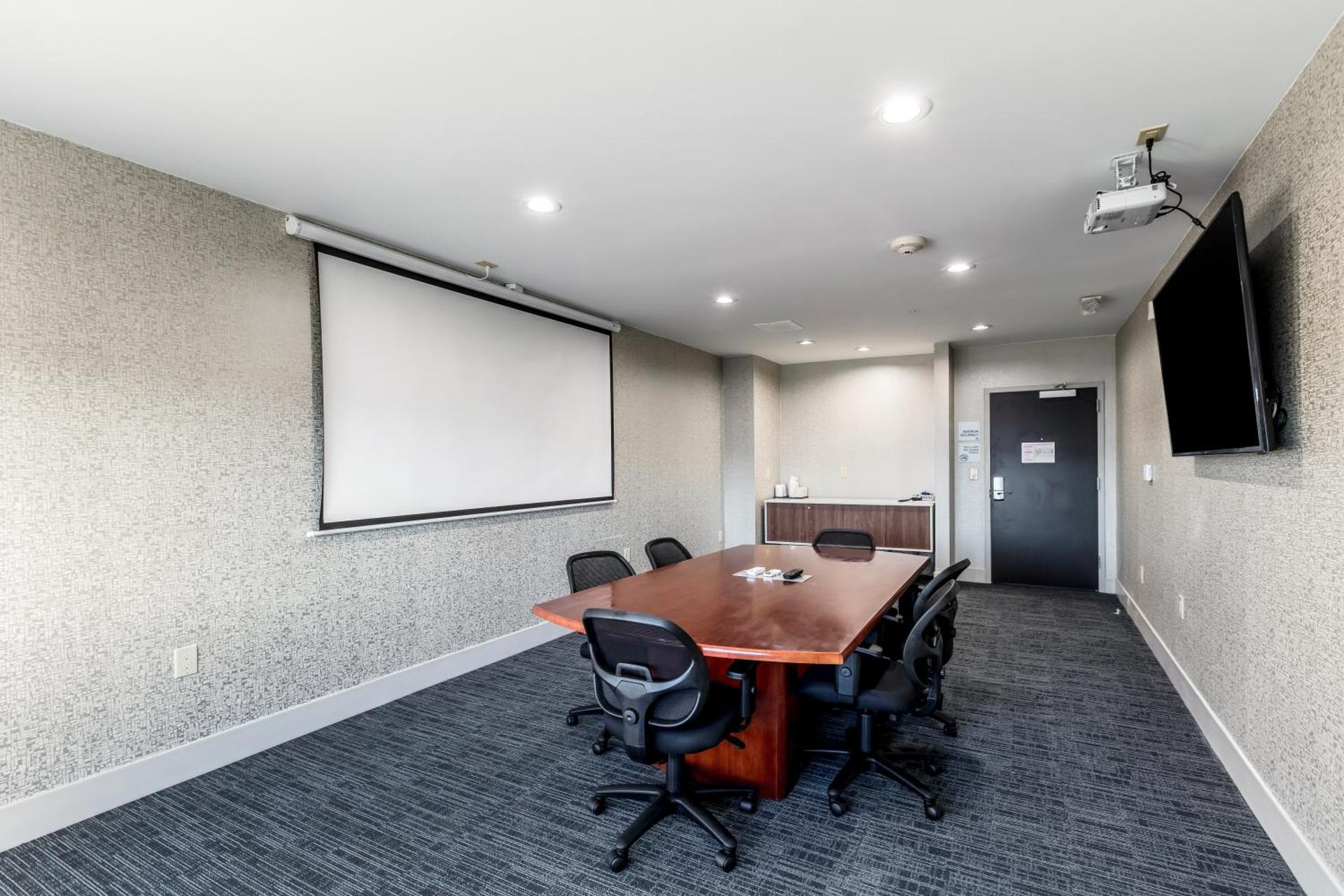 Meeting/conference room