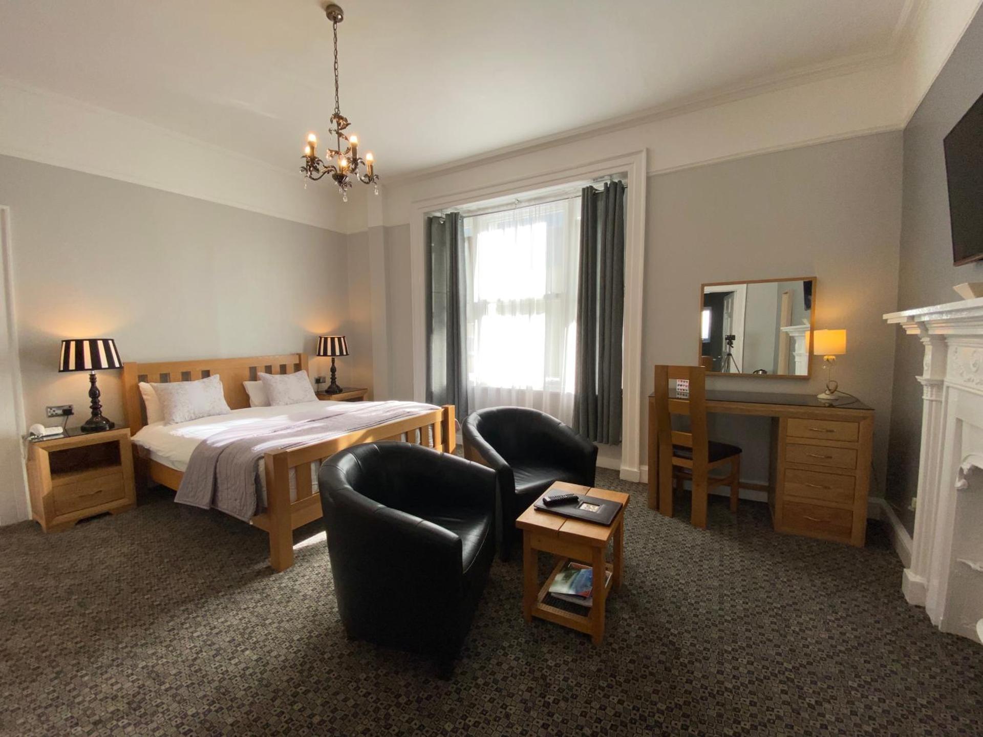 Photo of the whole room