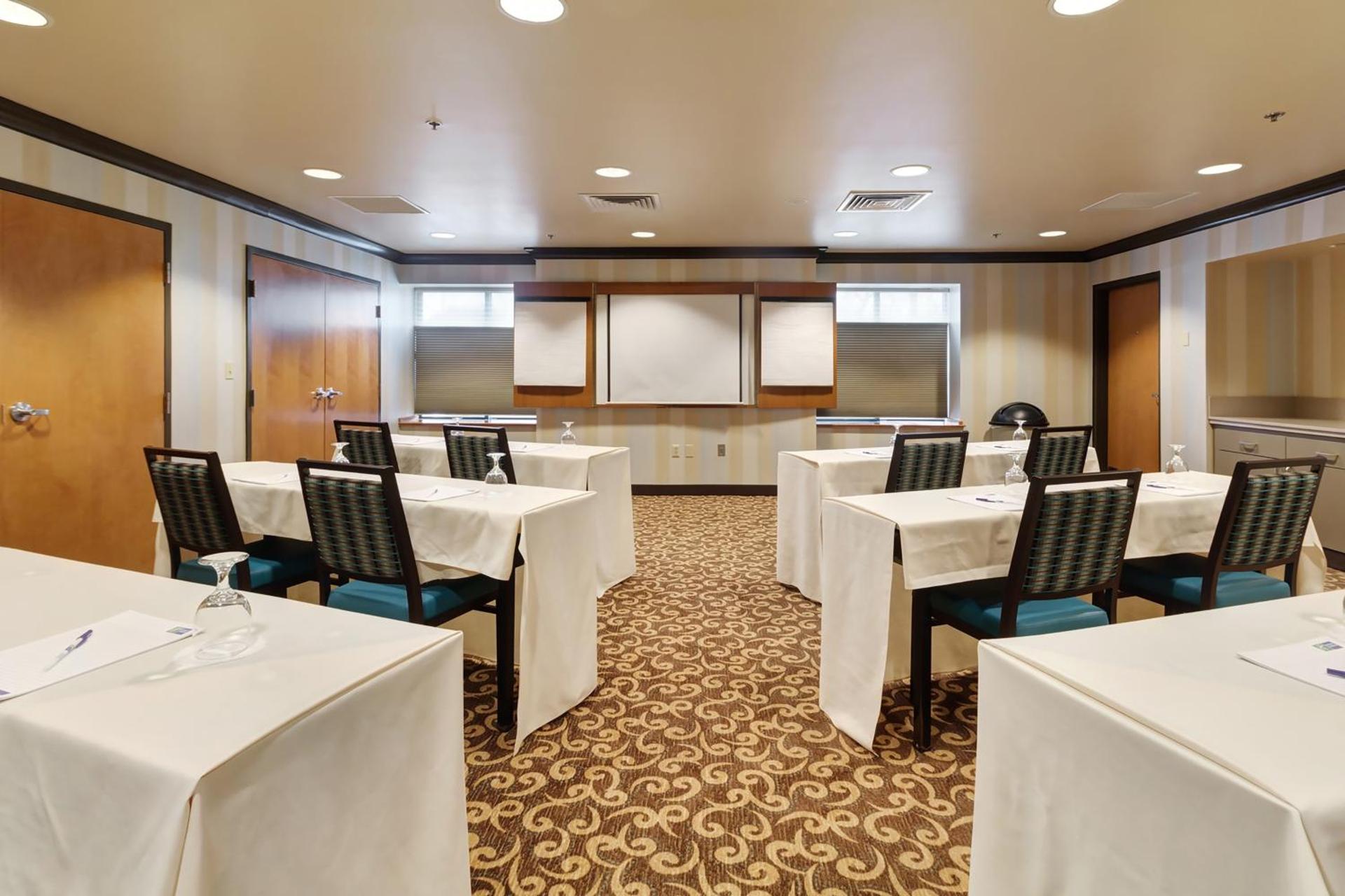 Meeting/conference room