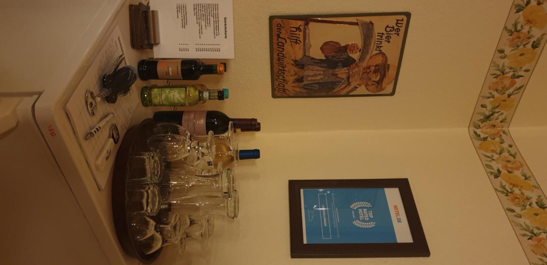 Communal lounge/ TV room