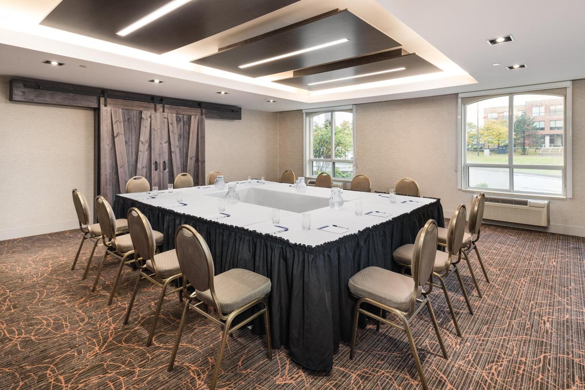 Meeting/conference room