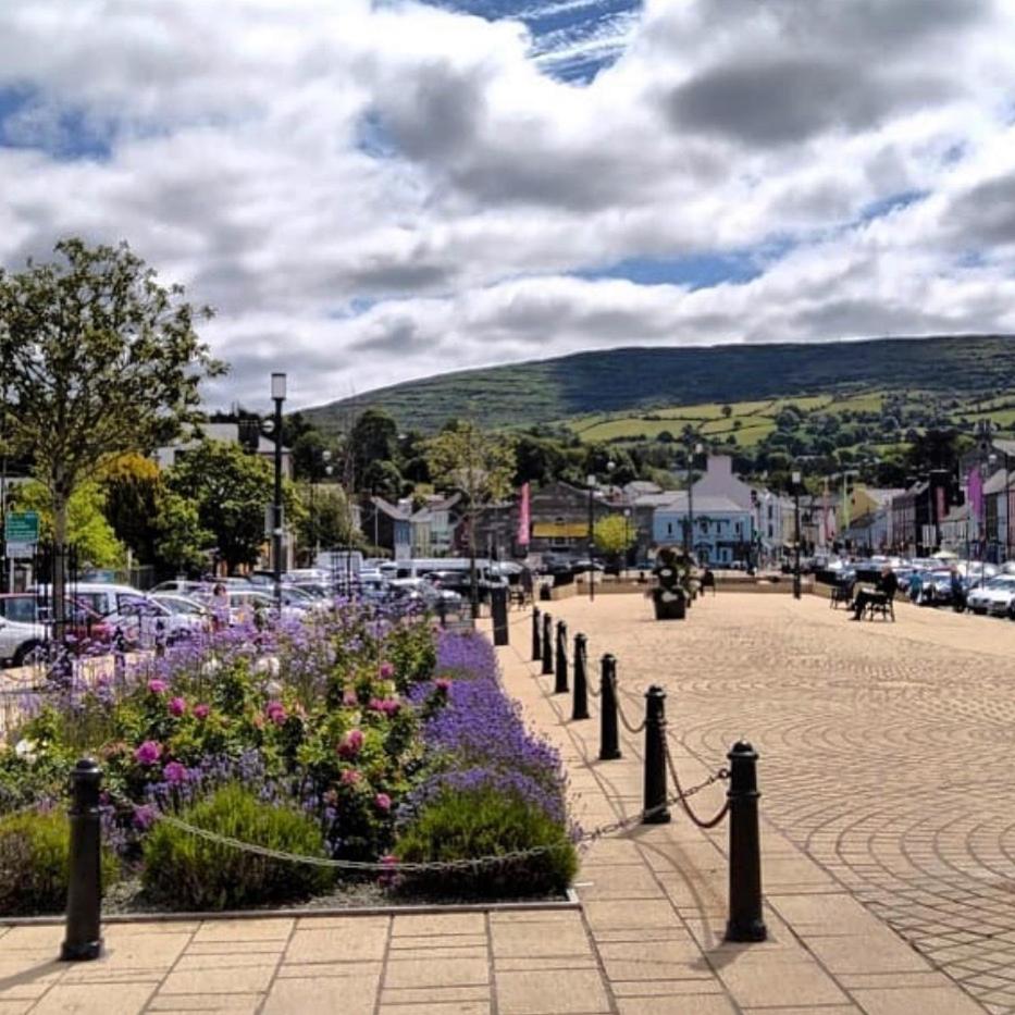 6 New Street Bantry Studio Apartment 2