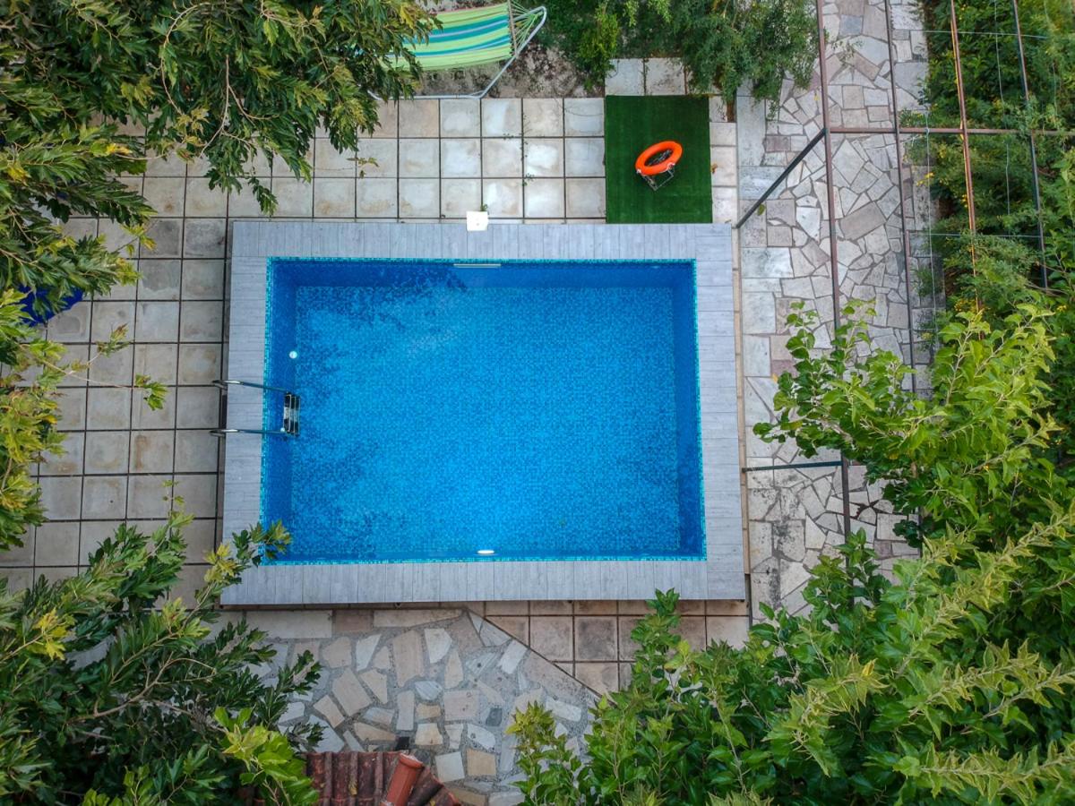 Corinthian Villas Orange Villa