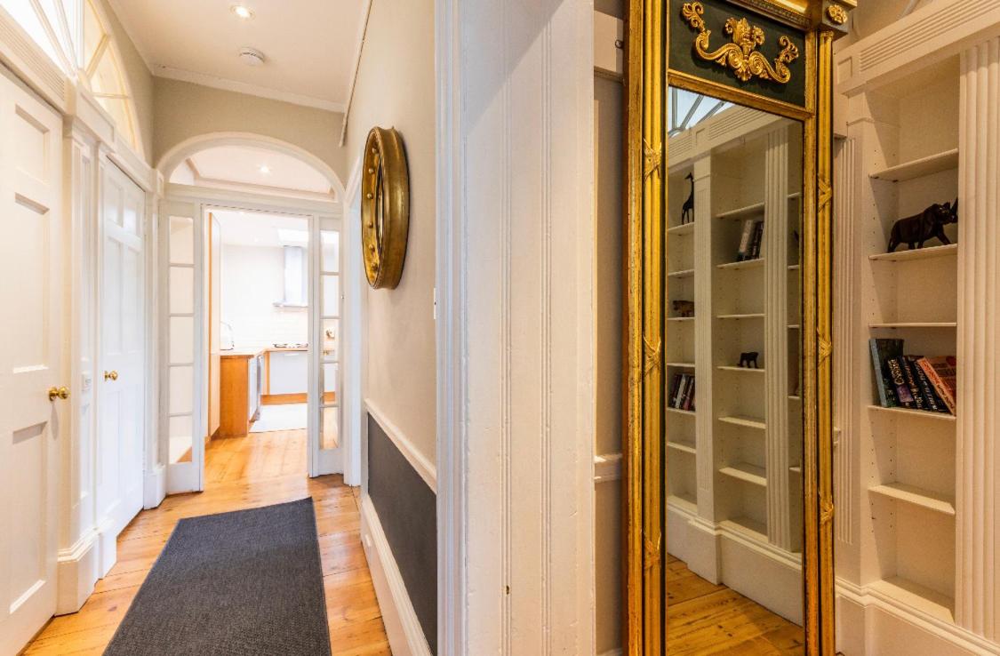 New Town Apartment with Castle View