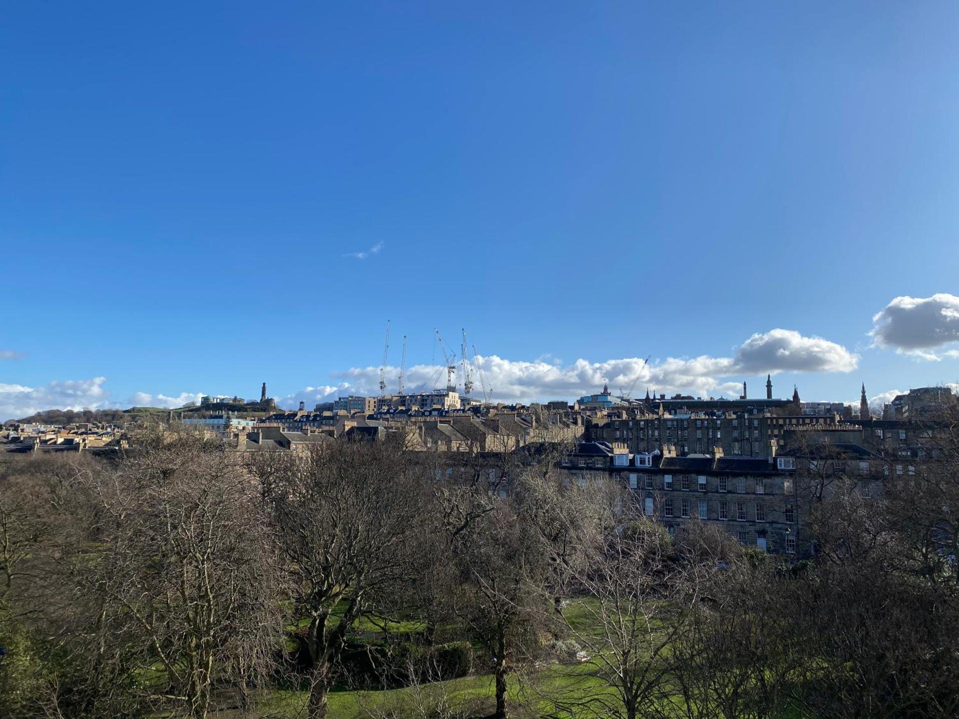 New Town Apartment with Castle View