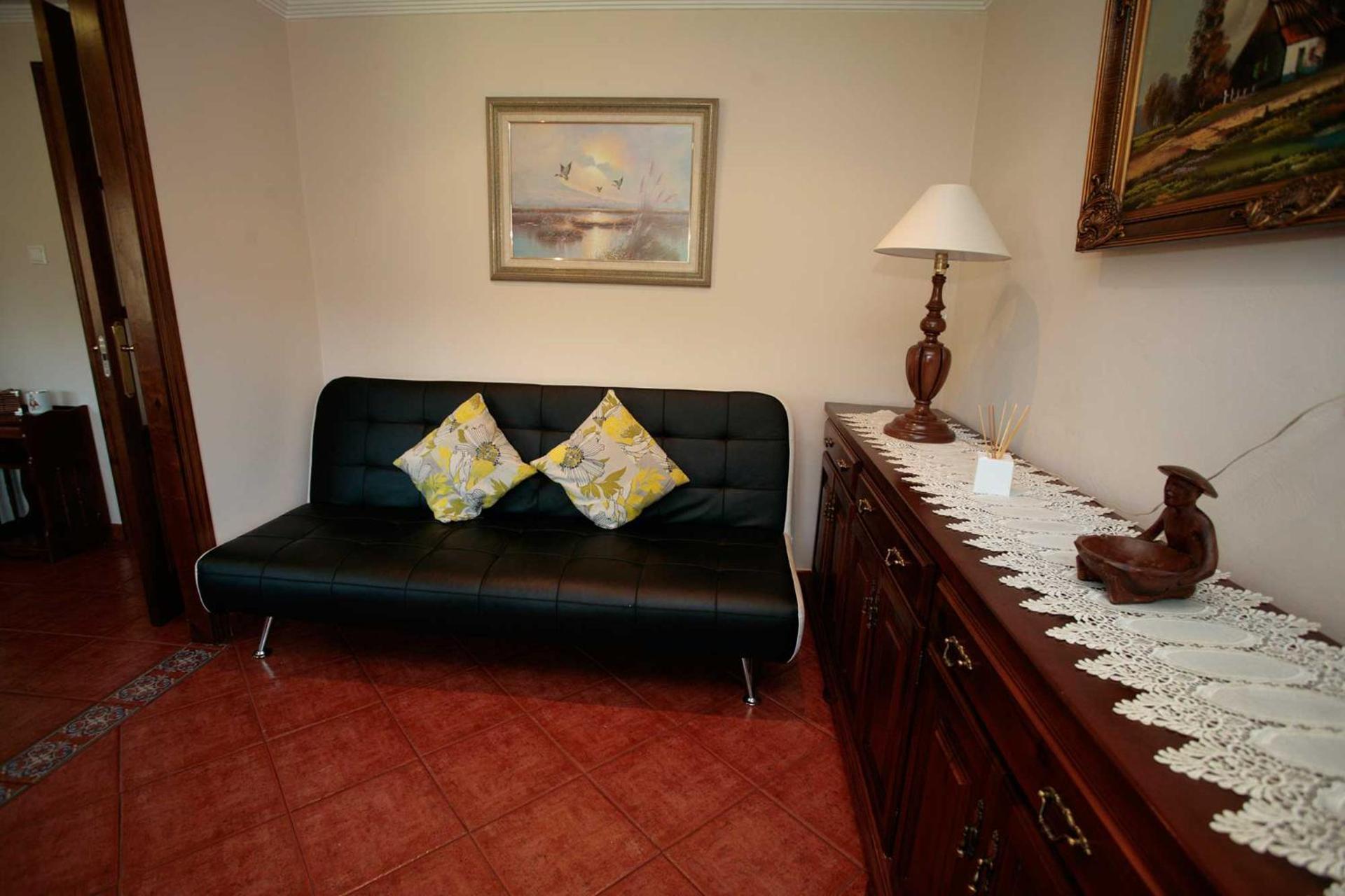 APARTAMENTOS. TURIS. CASTIELLO