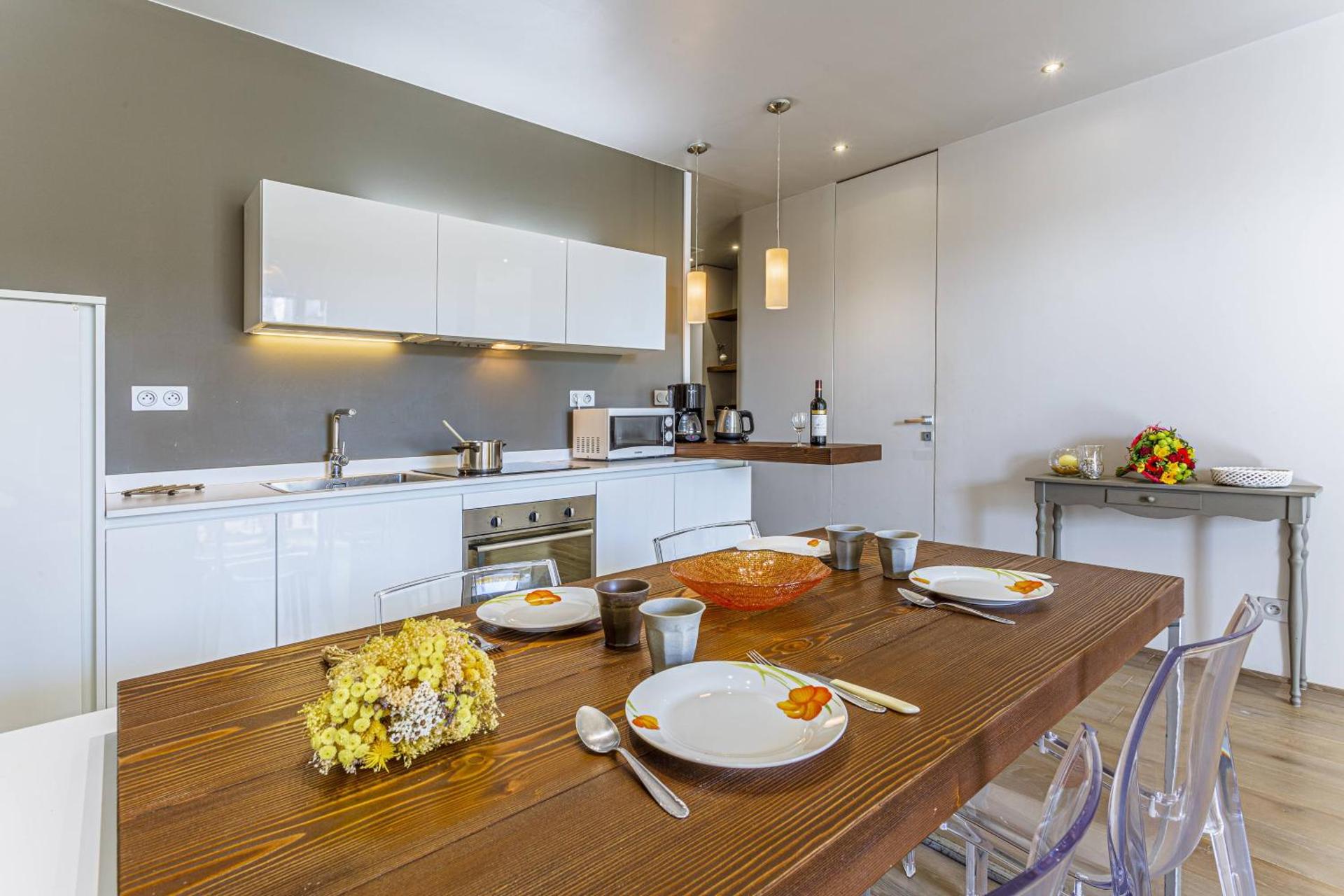 Kitchen or kitchenette