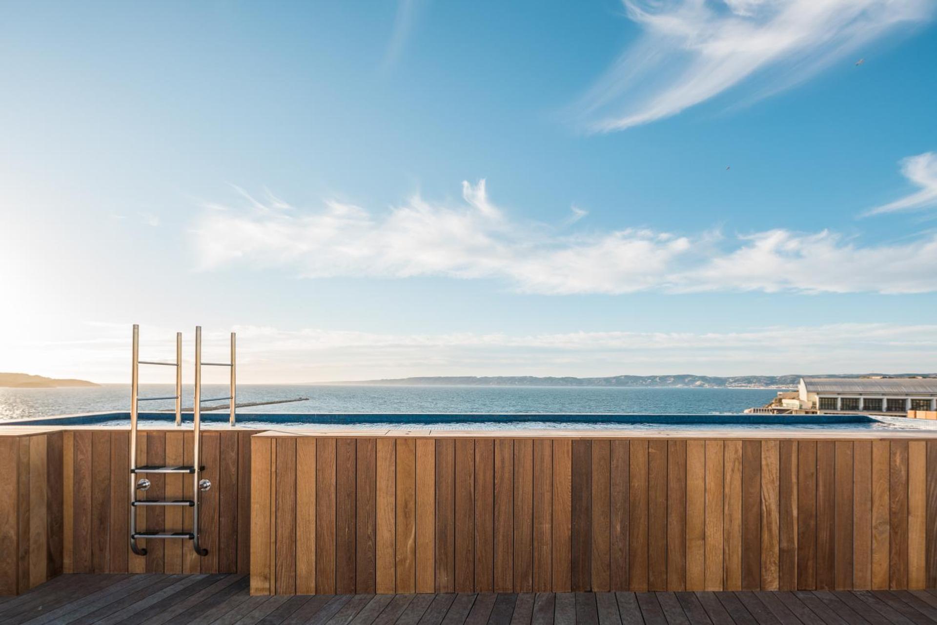 Les Bords De Mer - Fontenille Collection