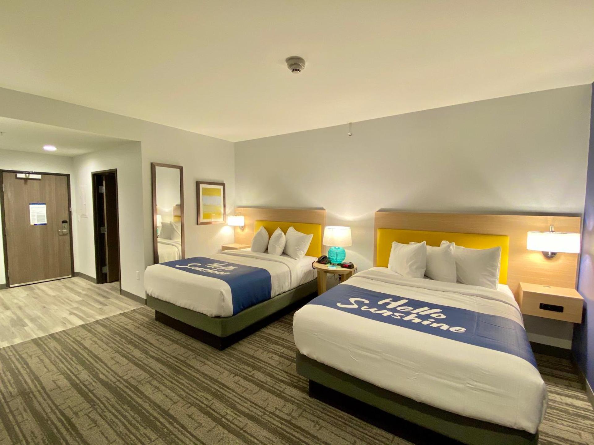 Queen Room with Two Queen Beds - Non-Smoking