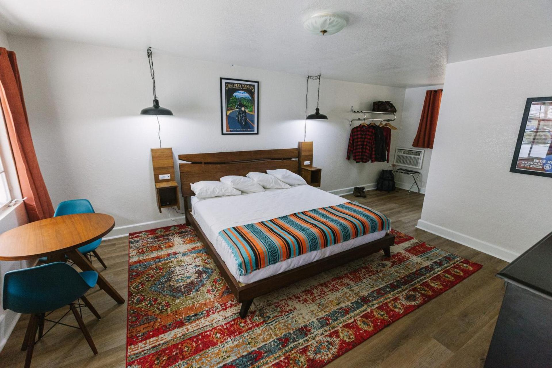 Photo of the whole room