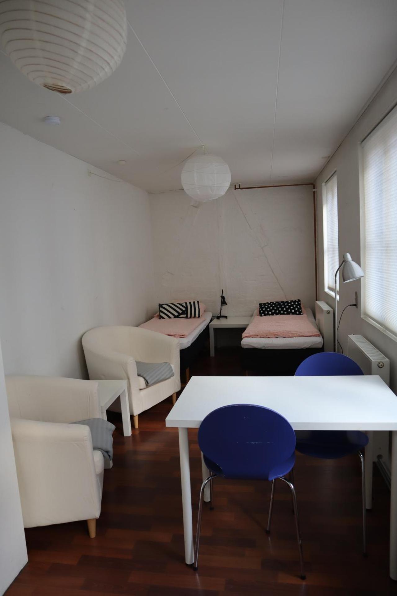Rooms in quiet Yellow Courtyard Apartment