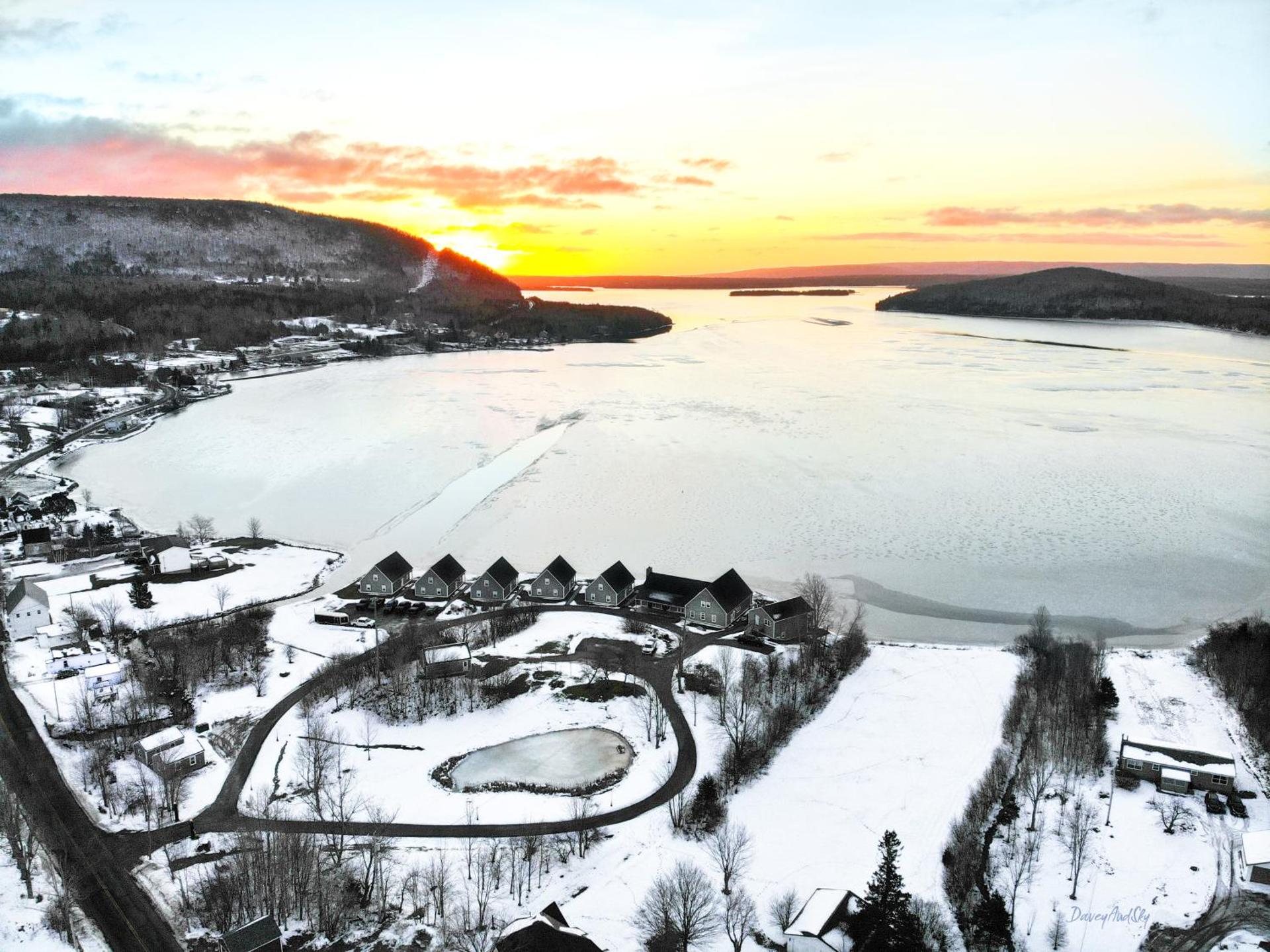 Keltic Quay Cottages & Bayfront Lodge