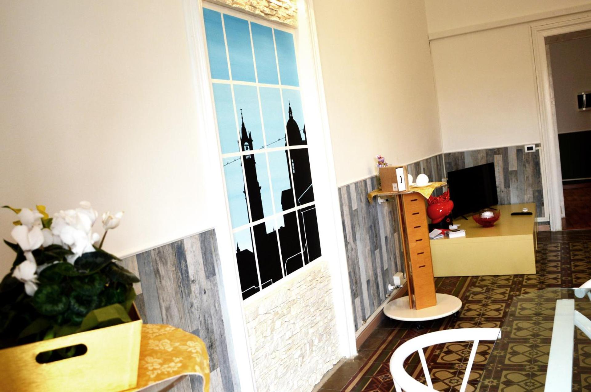 Communal lounge/ TV room