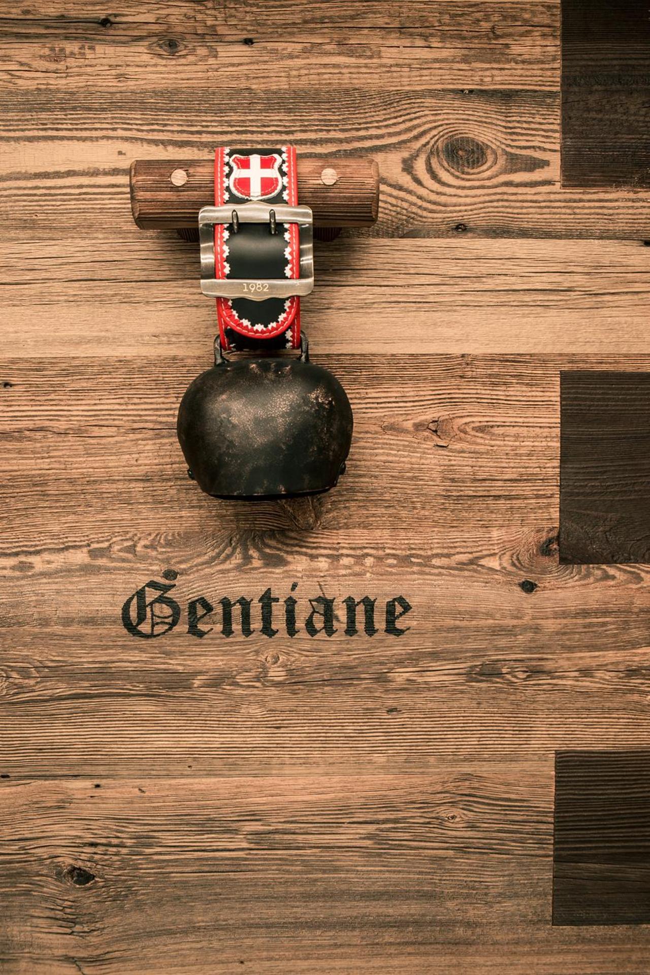 Logo/Certificate/Sign