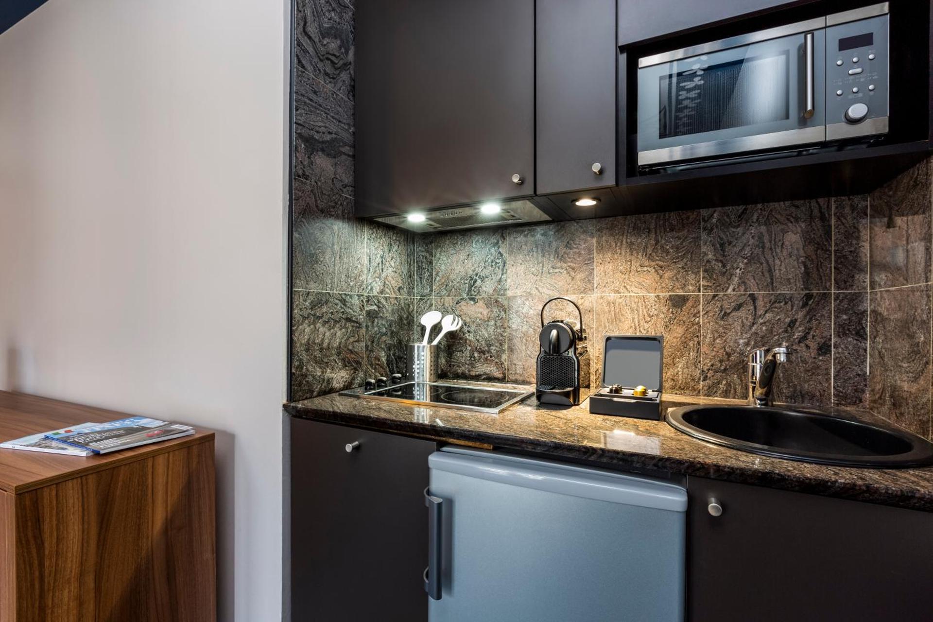 Kitchen or kitchenette