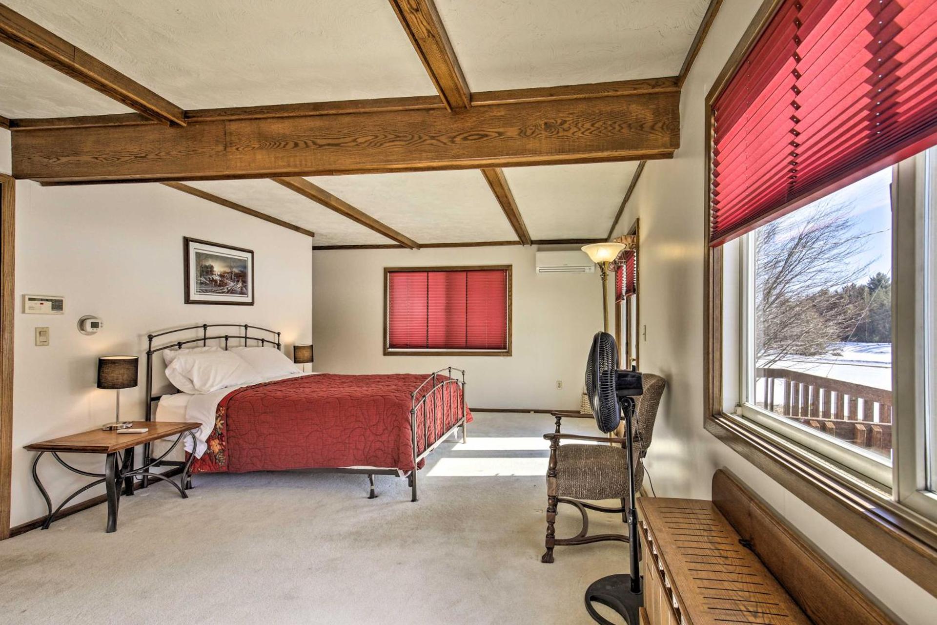 Simple Cranberry and Wine Farm Home with Fire Pit!