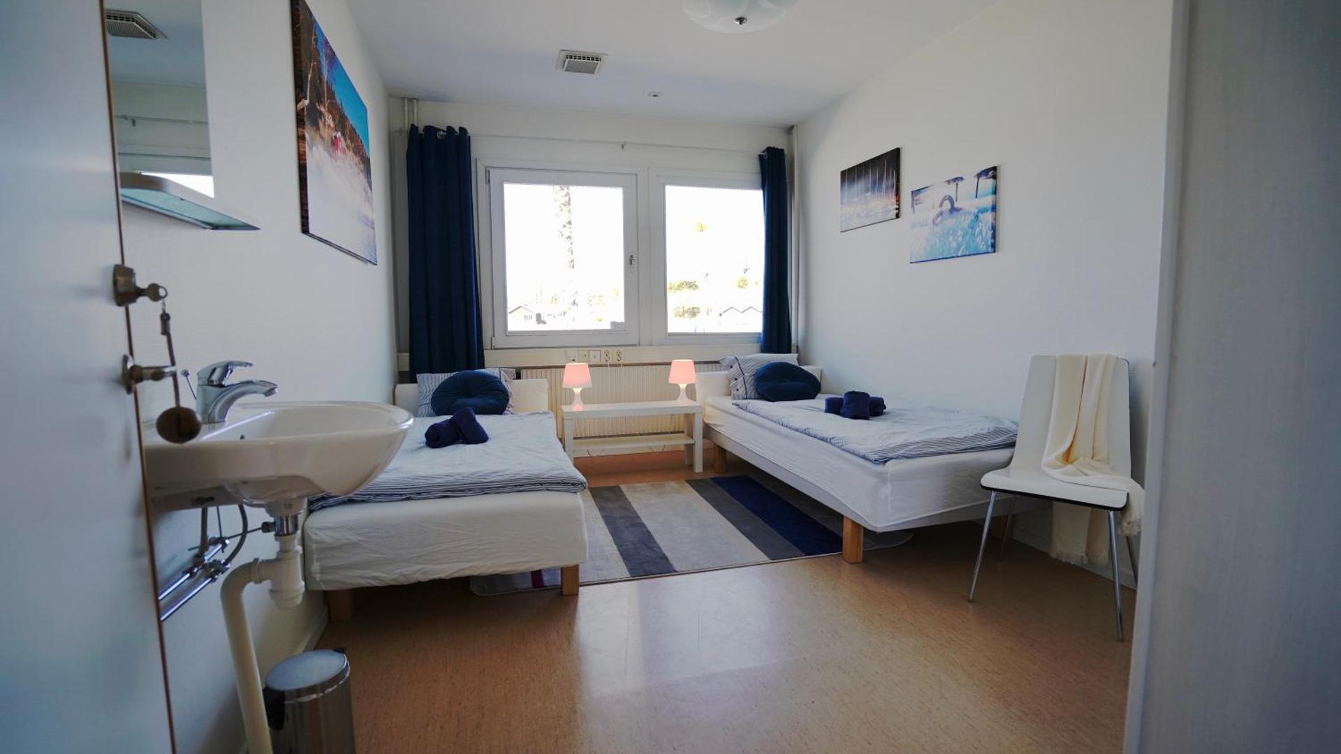 Henåns Hostel in the Marina