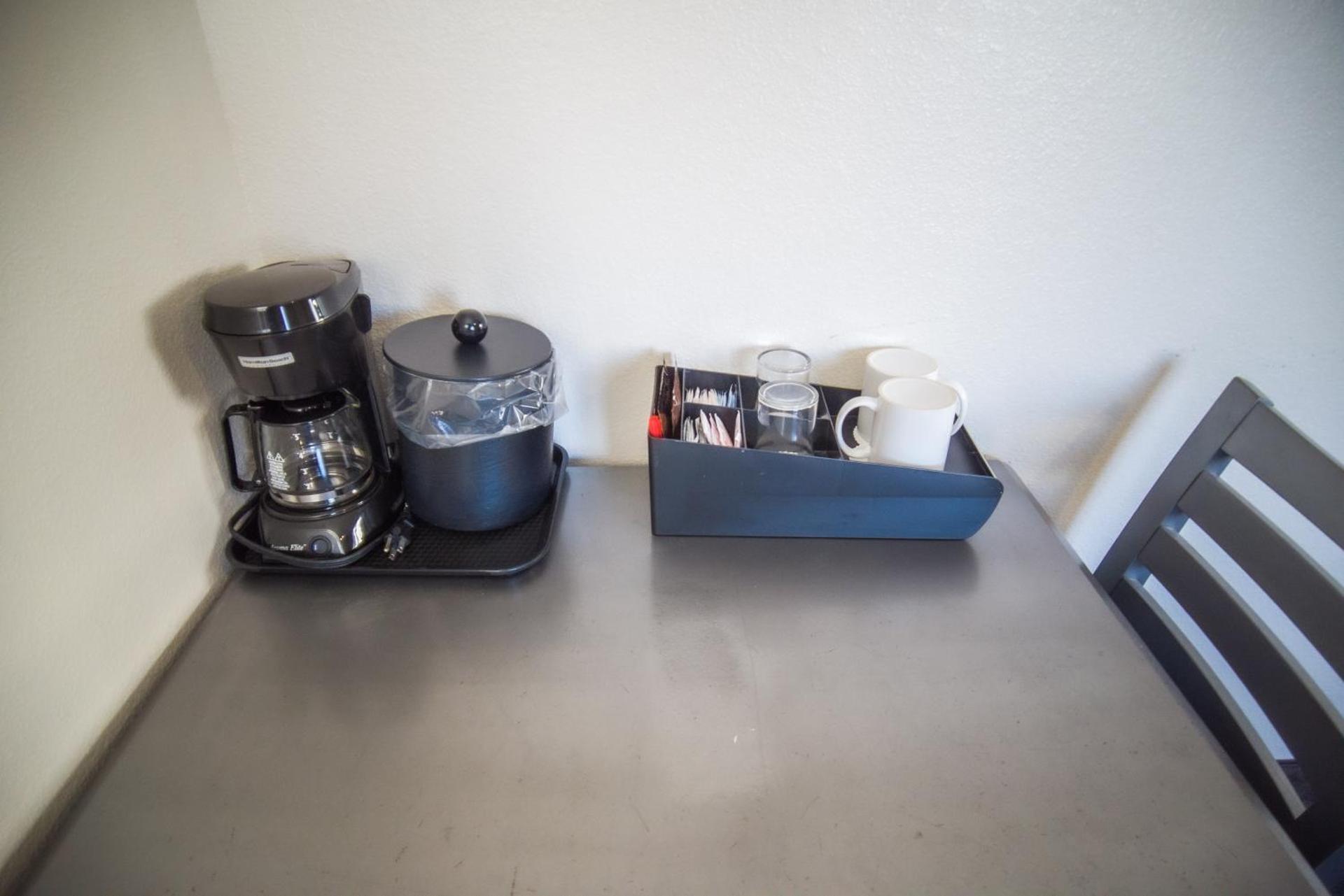 Coffee/tea facilities