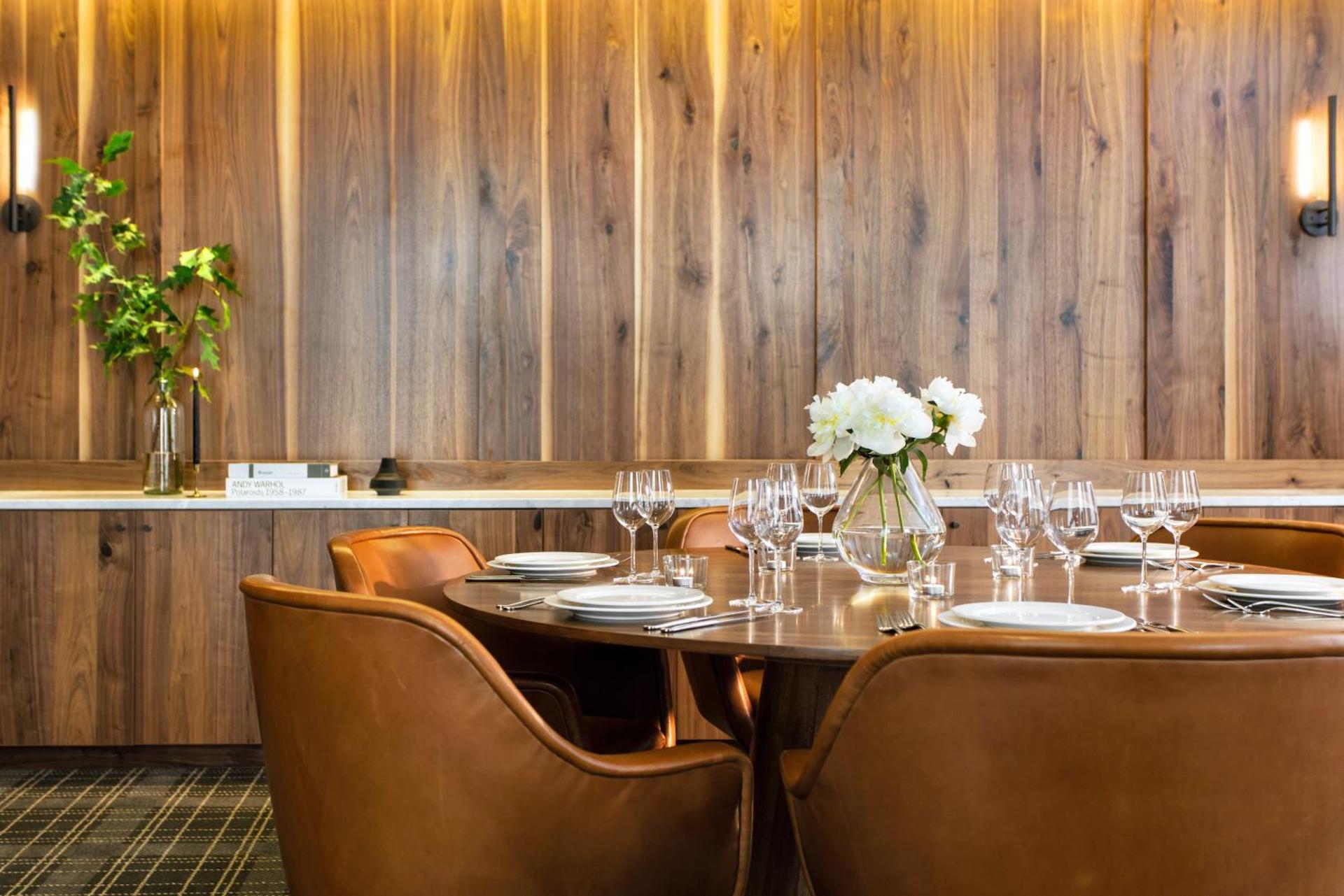 Meeting/conference room