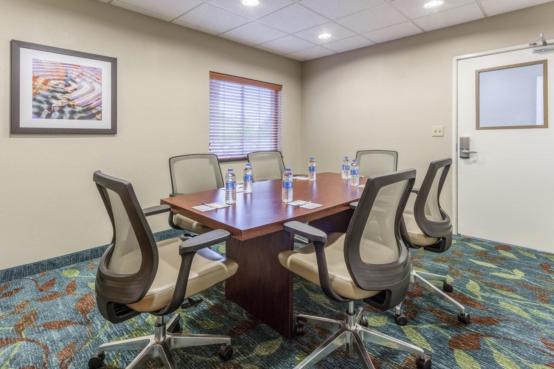 Meeting/conference room