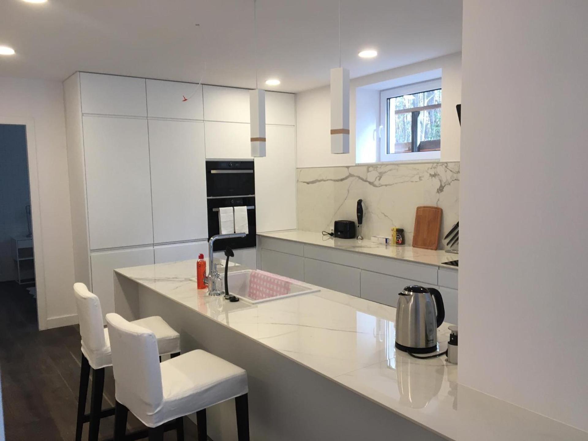 Luksusowy Apartament pod Lasem, Otwock -Shared garden, sauna, wood hot tub! Hot tub seasonal!