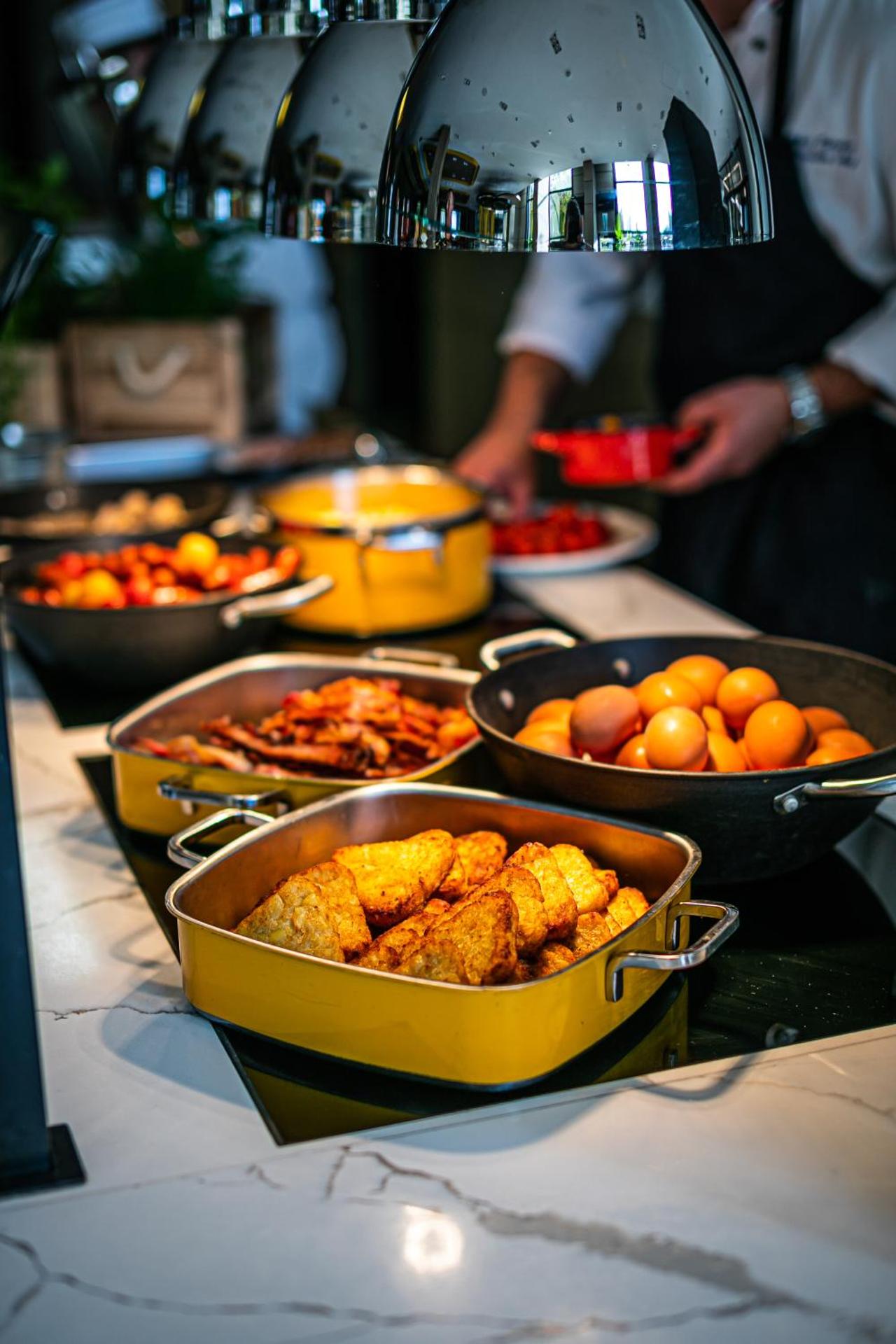 Restaurant/places to eat