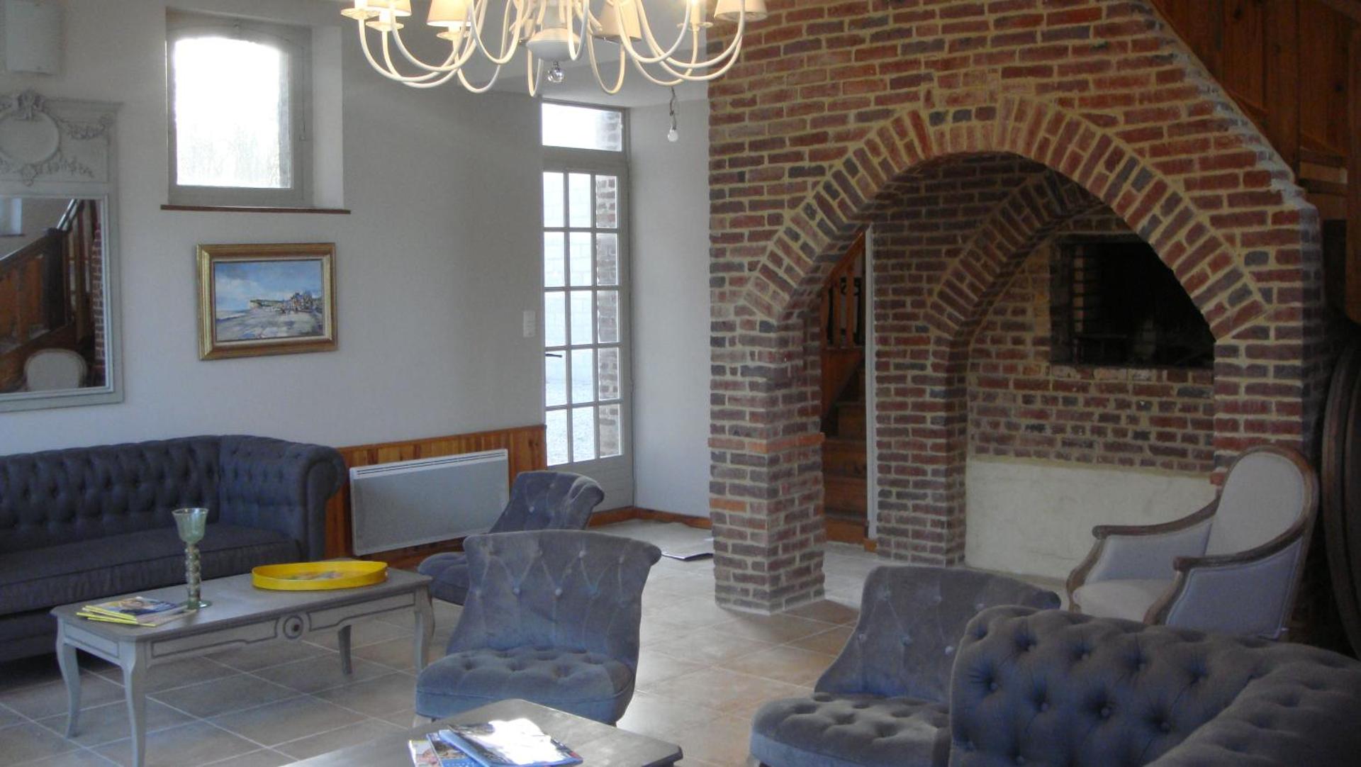 Communal lounge/ TV room