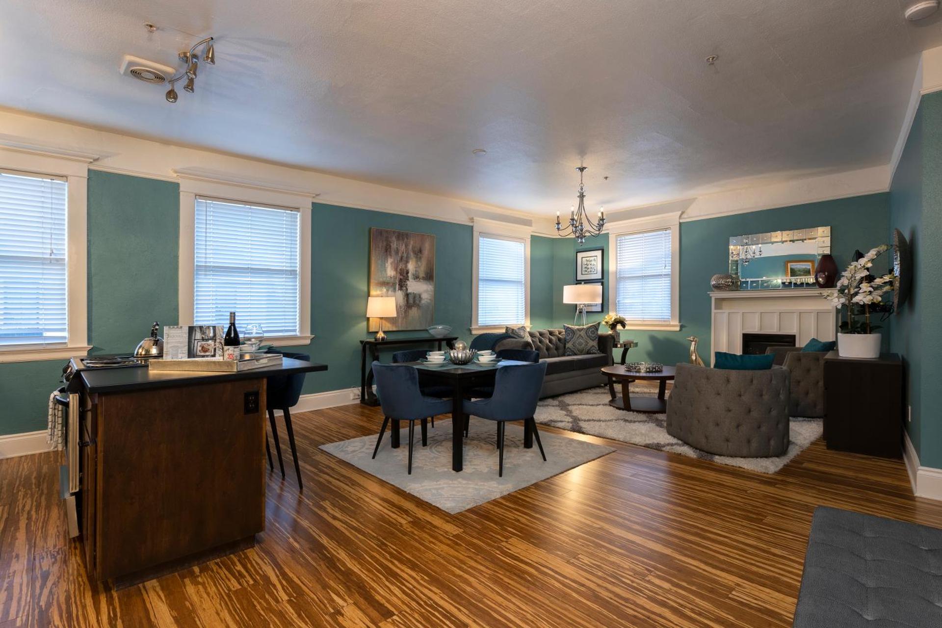 Photo of the whole room