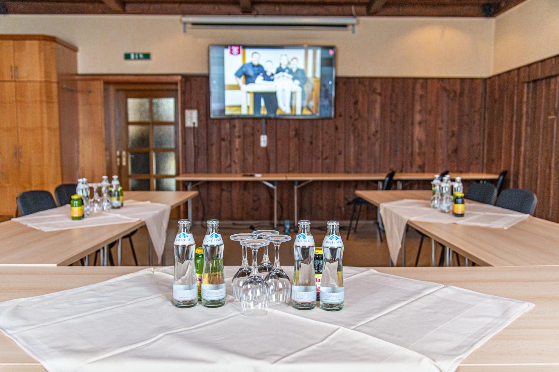 Meeting/conference room