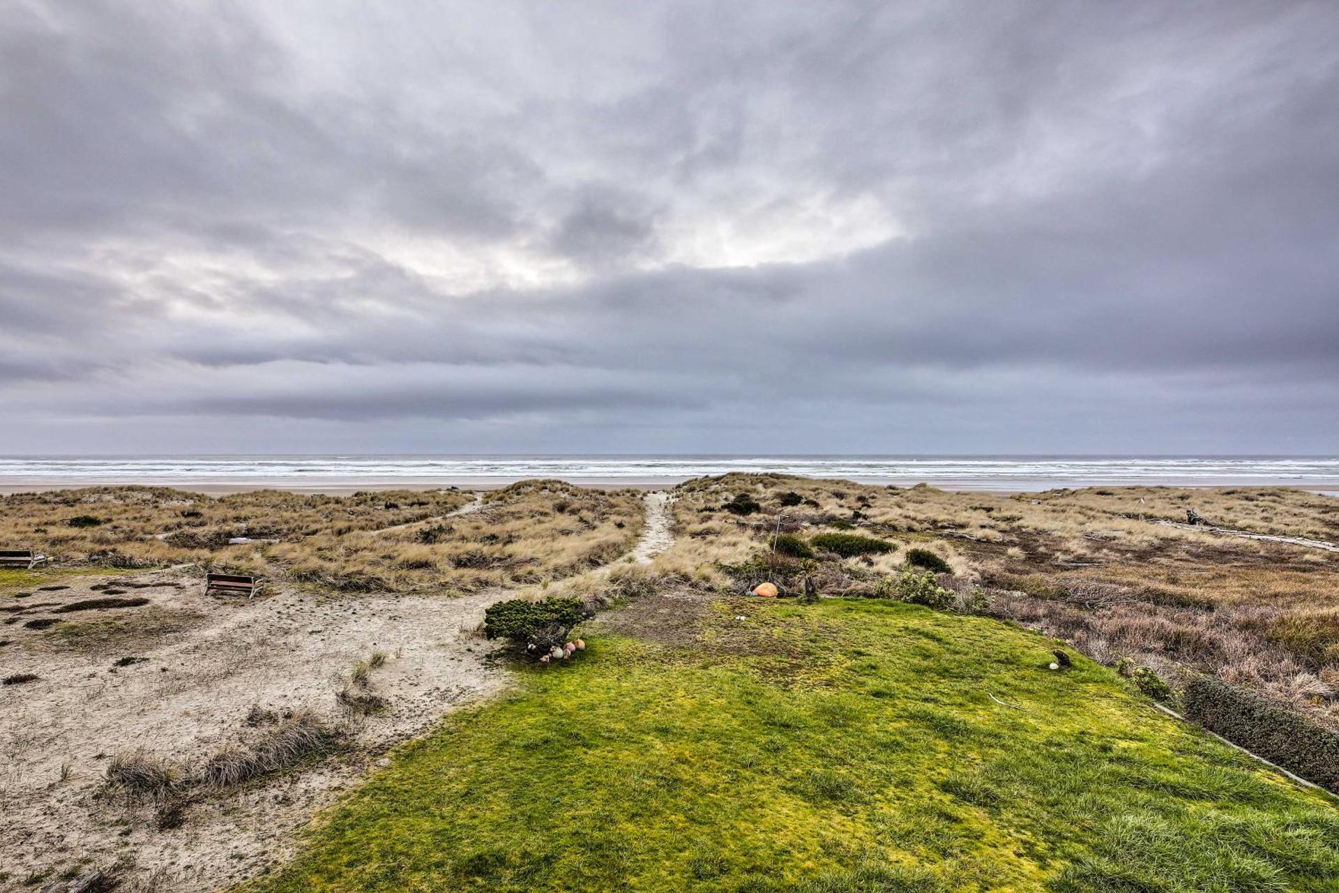 Sanderling Sea Cottages, Unit A Pet Friendly!