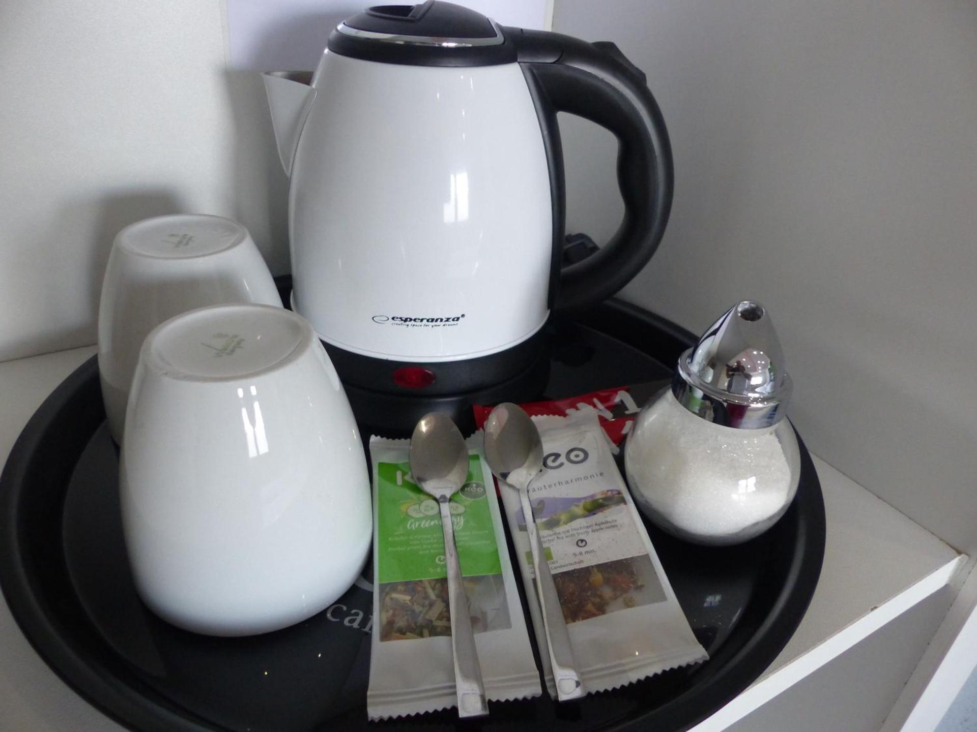 Coffee/tea facilities