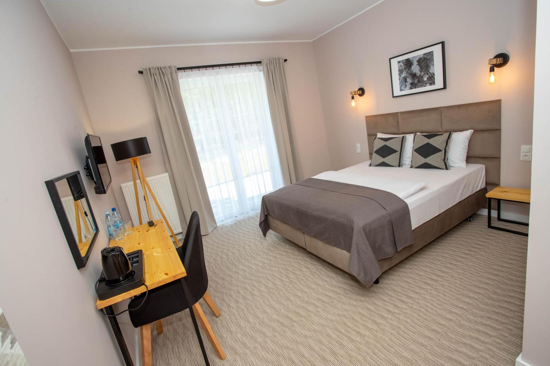 Double or Twin Room with Terrace