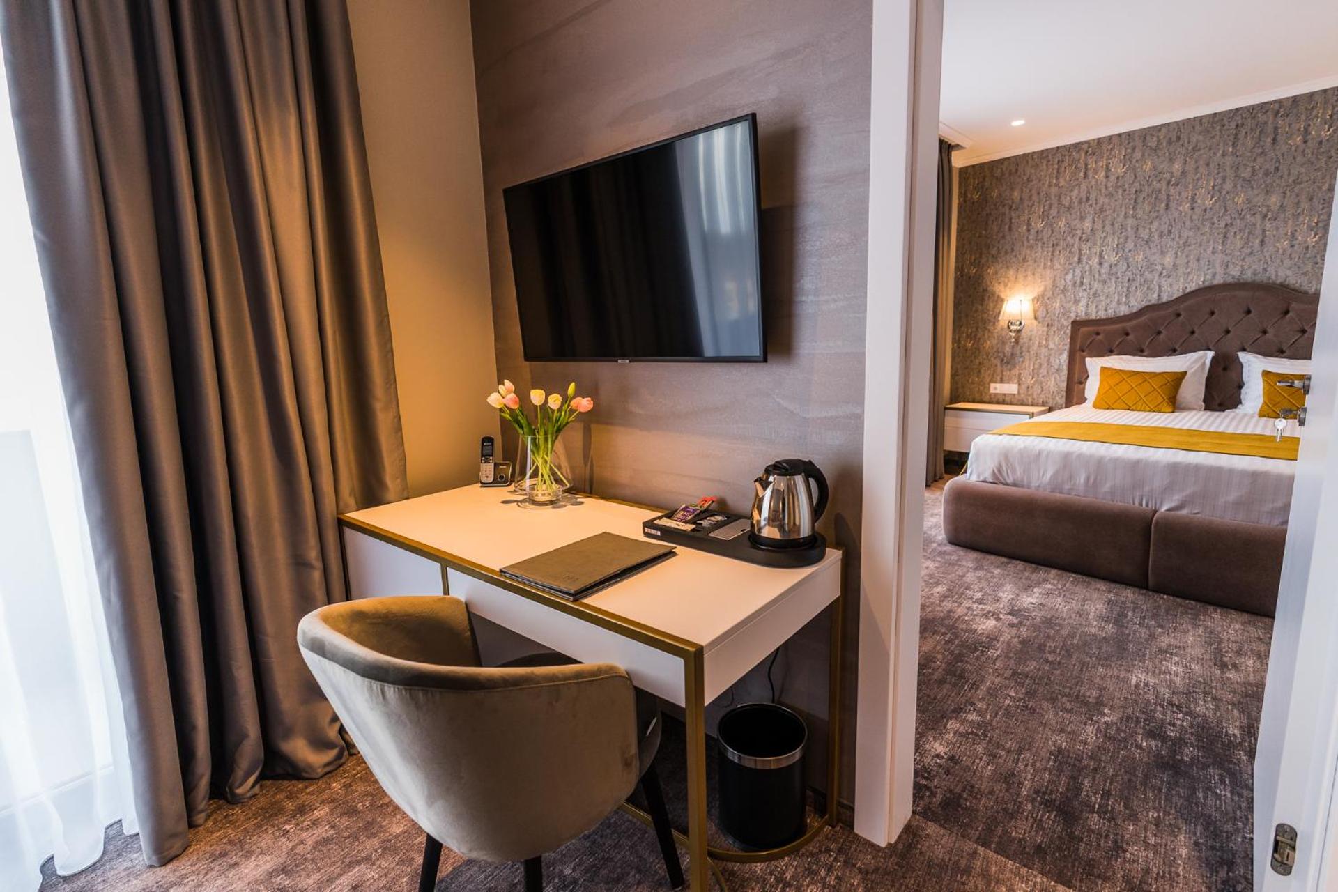 Apartment with Balcony