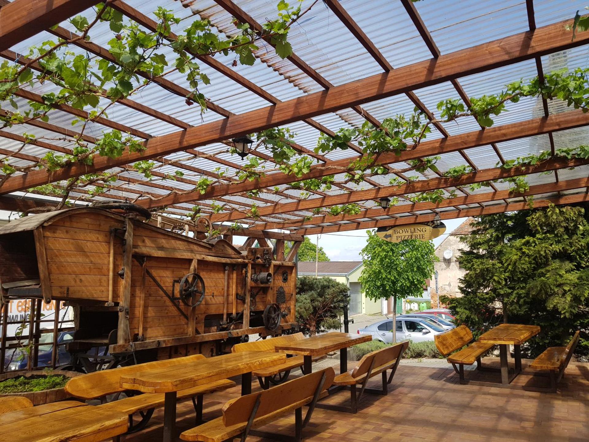 Hotel Rustikal Hustopeče - U Mandloňových sadů