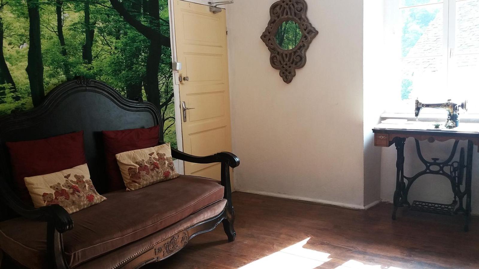 Inner courtyard view