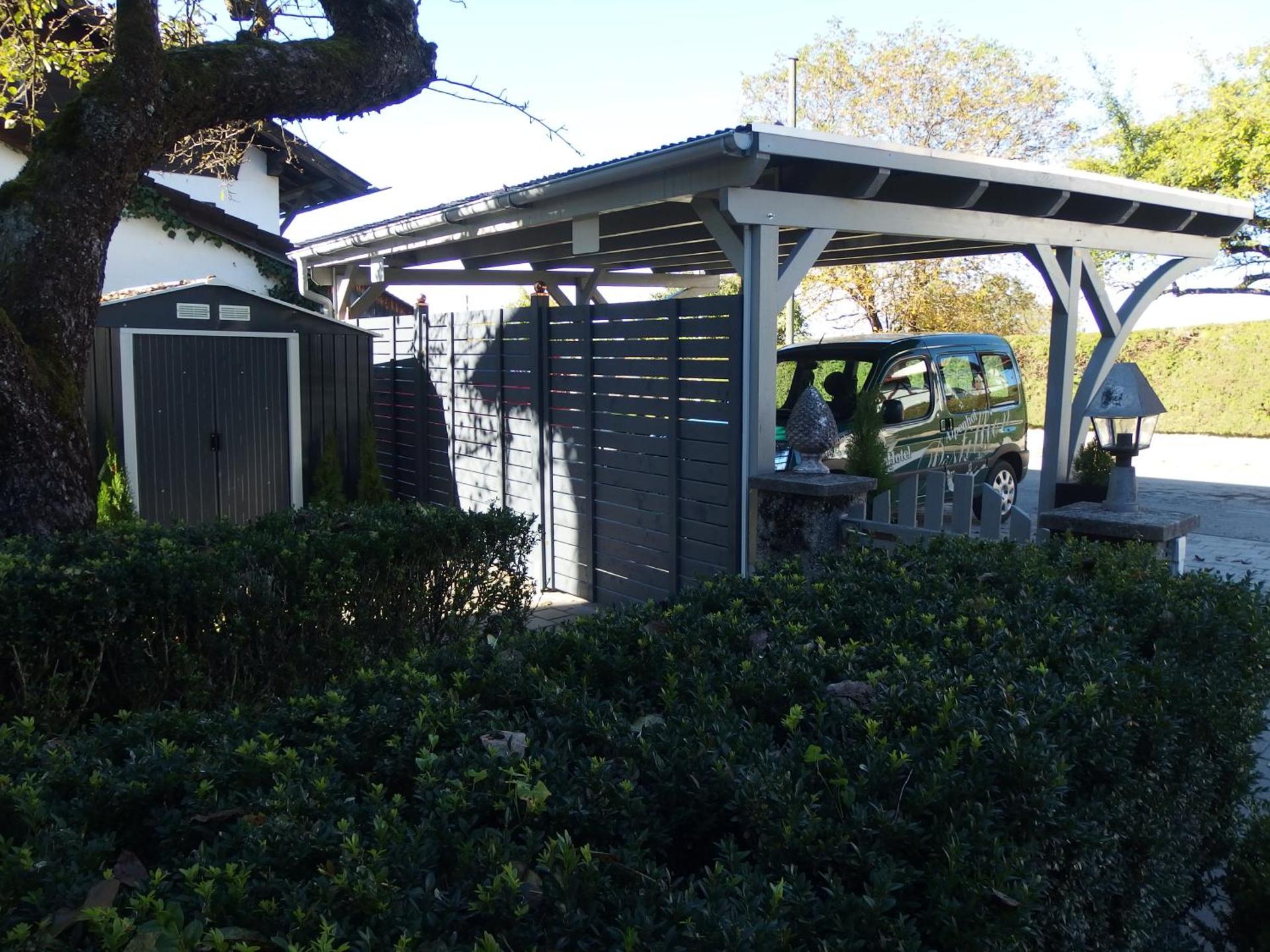 Villa Waldfrieden - Ferienwohnungen und -Haus