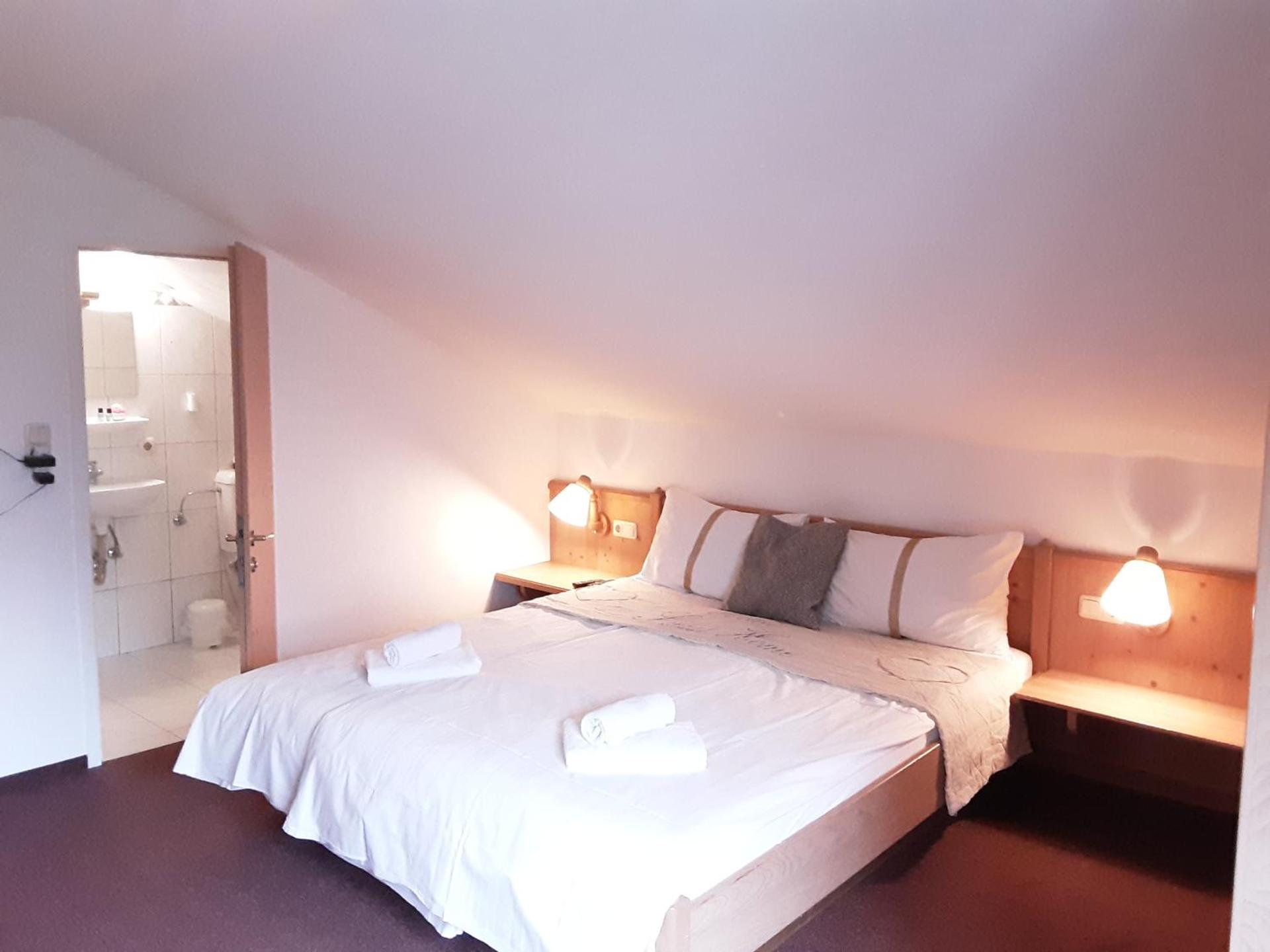 Deluxe Three-Bedroom Apartment with Balcony