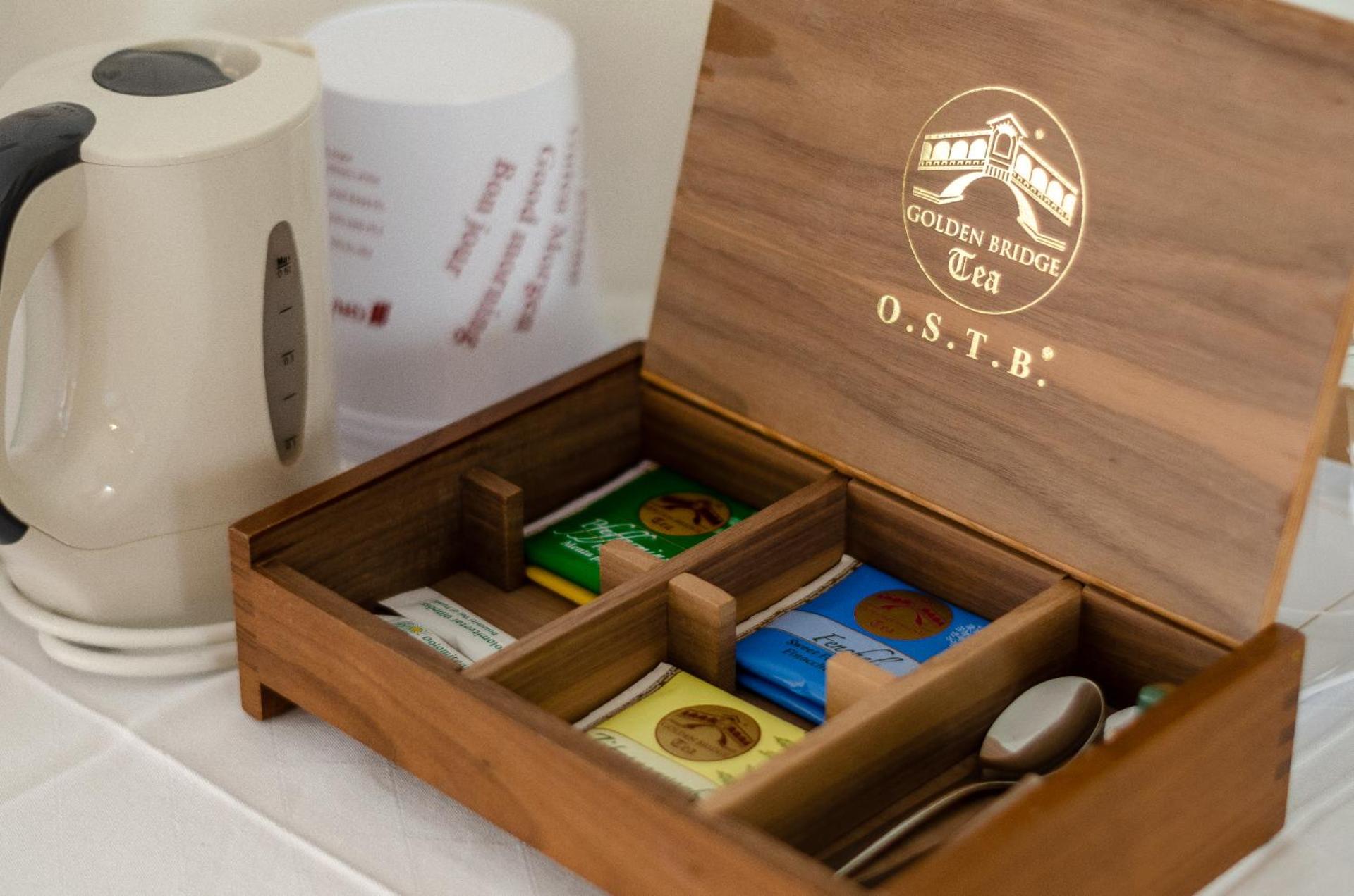 Coffee/tea facilities