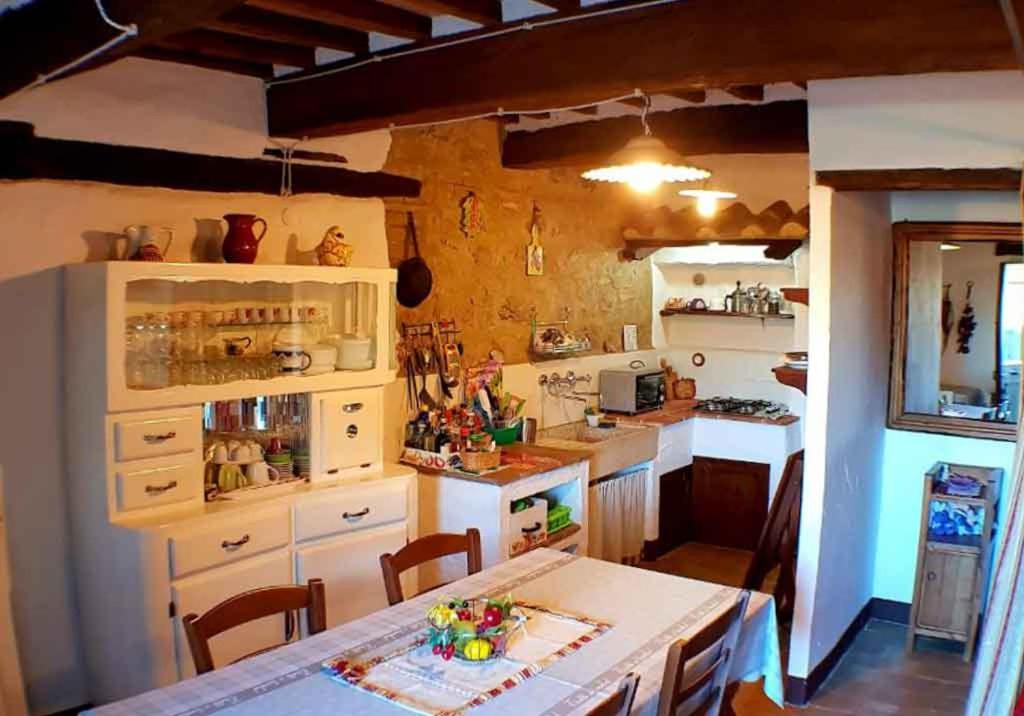 Appartamento Melograno in casale con piscina - Val d'Orcia