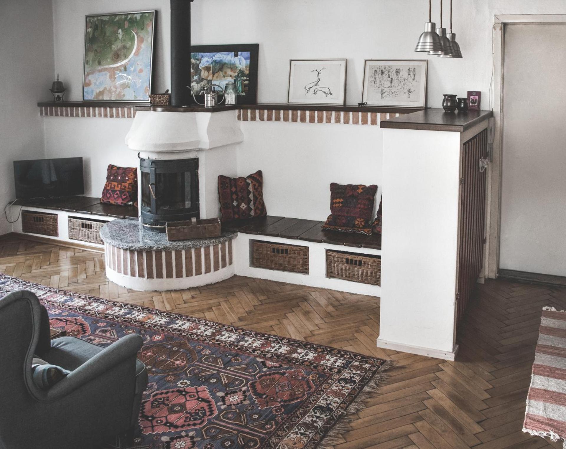 Communal lounge/ TV room