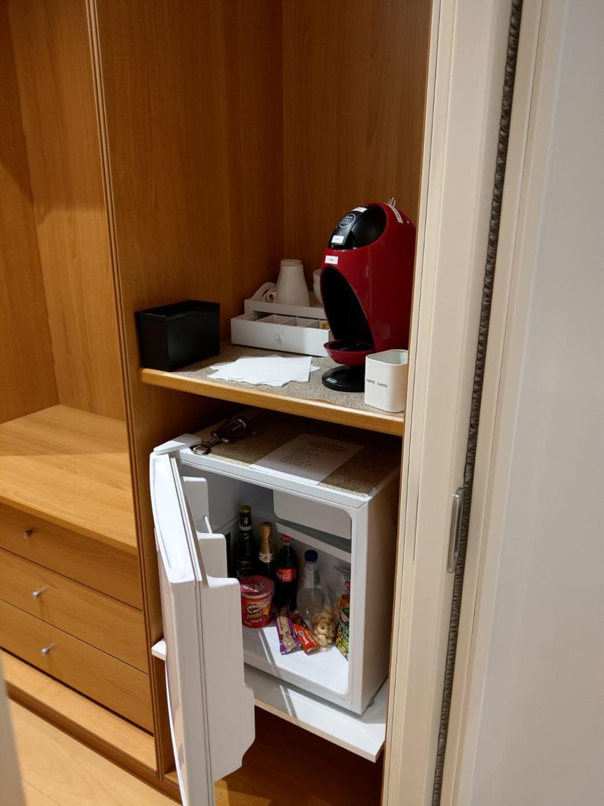 Coffee/tea facilities