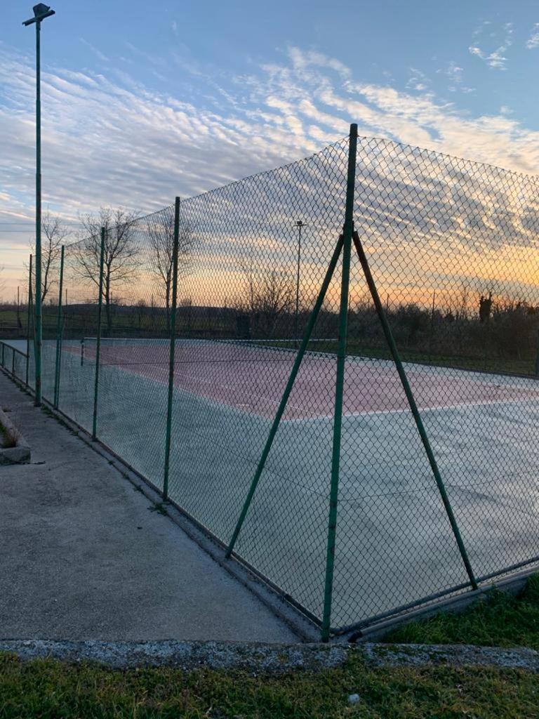 Tennis court